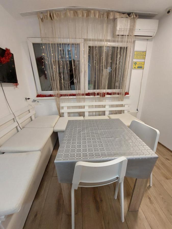 Hostel Inn Downtown Beograd Eksteriør billede