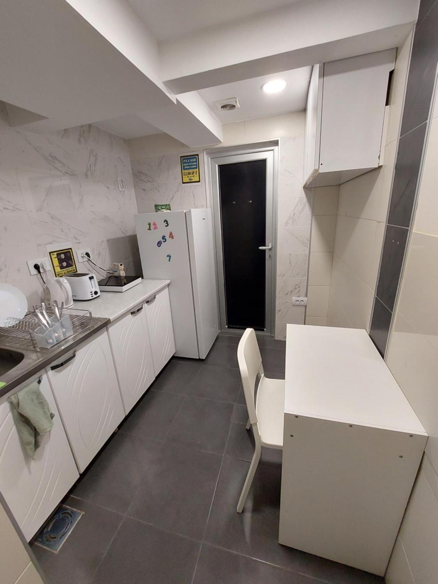 Hostel Inn Downtown Beograd Værelse billede